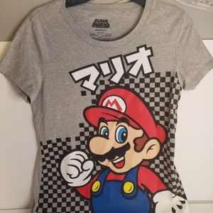 Junior Women's Gray Super Mario Checkered Nintendo T-Shirt XL